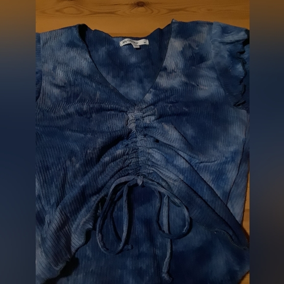 Tye dyed scrunch crop - Picture 3 of 6